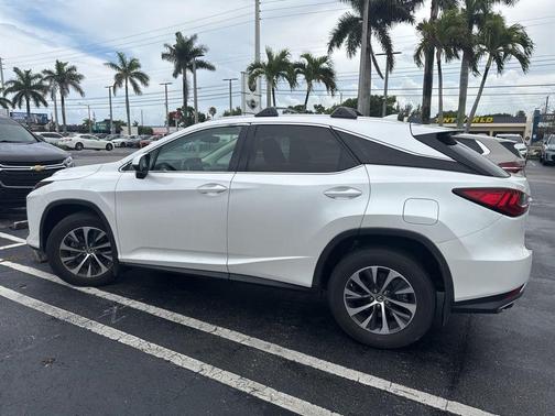 Eminent White Pearl 2022 Lexus RX 350 Base