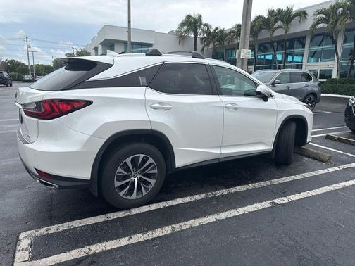 Eminent White Pearl 2022 Lexus RX 350 Base