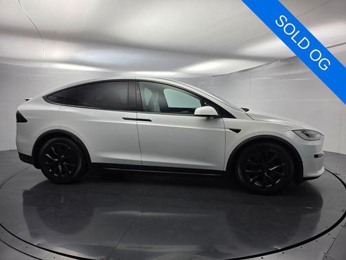 2023 Tesla Model X Standard Range