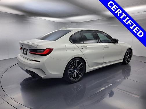 2022 BMW 330 i