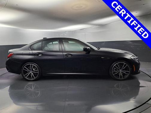 2022 BMW 330 i