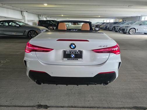 Mineral White Metallic 2026 BMW 430 i