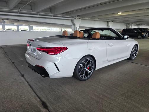 Mineral White Metallic 2026 BMW 430 i