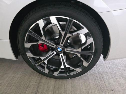 Mineral White Metallic 2026 BMW 430 i