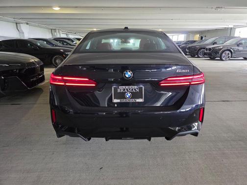 Carbon Black 2027 BMW 530 i