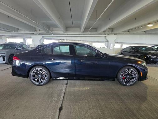 Carbon Black 2027 BMW 530 i