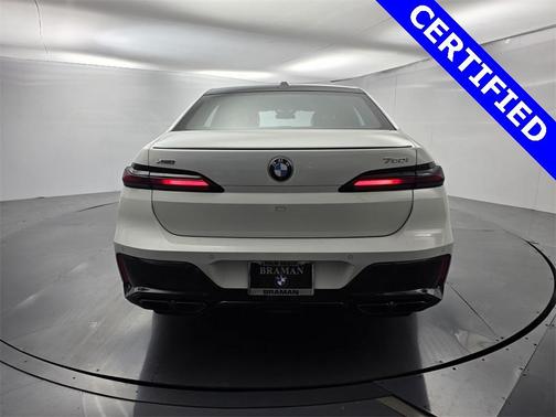 2024 BMW 760 760i xDrive