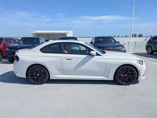 2025 BMW 230 i