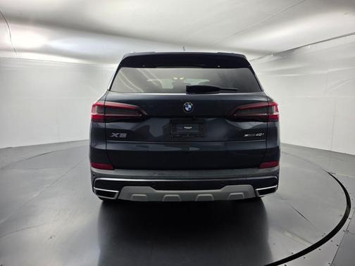 Arctic Gray Metallic 2022 BMW X5 sDrive40i