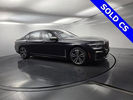 2022 BMW M760 i xDrive