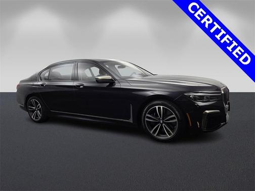 2022 BMW M760 i xDrive