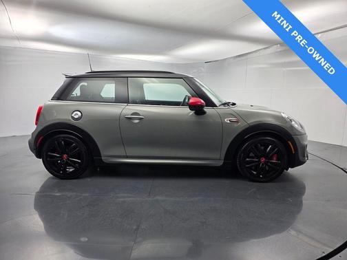 Moonwalk Gray Metallic 2018 MINI Hardtop John Cooper Works