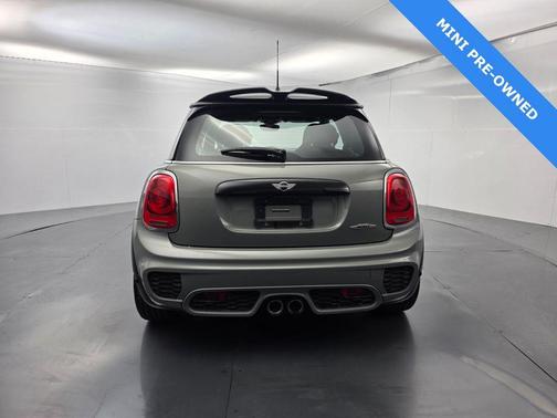 Moonwalk Gray Metallic 2018 MINI Hardtop John Cooper Works
