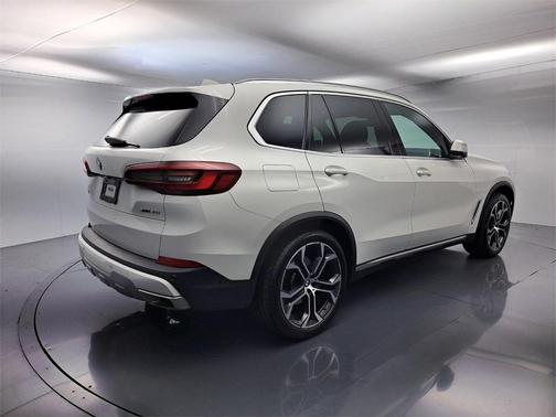 2023 BMW X5 sDrive40i