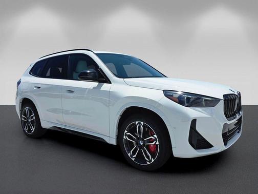 Alpine White 2026 BMW X1 xDrive28i
