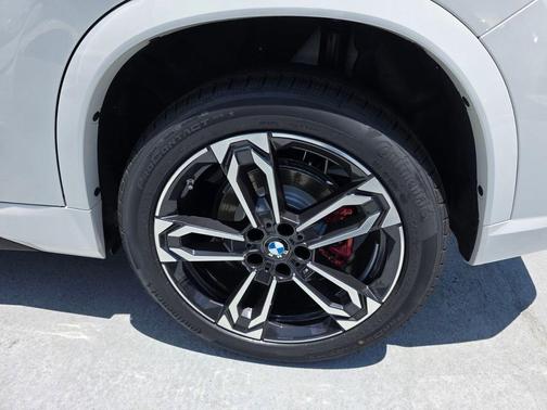 Alpine White 2026 BMW X1 xDrive28i