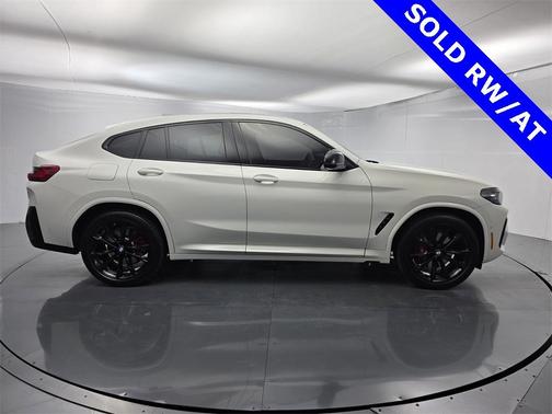 2023 BMW X4 M40i