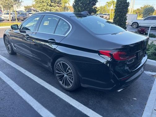 2023 BMW 530e 530e