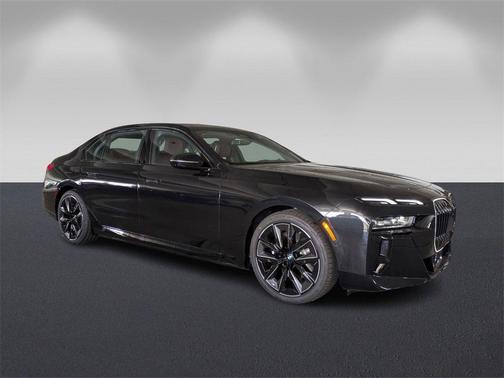2025 BMW 750e xDrive