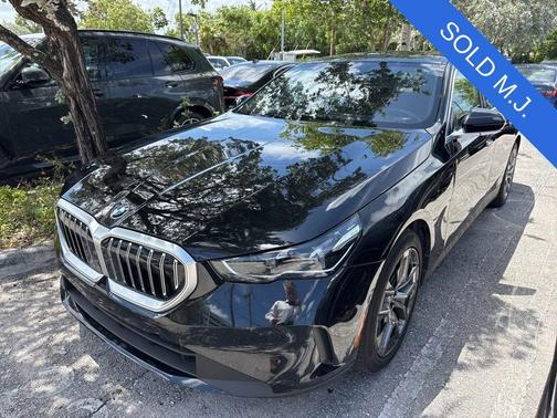 Black Sapphire Metallic 2026 BMW 530 i