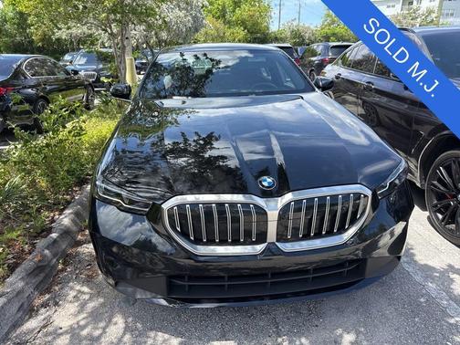 Black Sapphire Metallic 2026 BMW 530 i