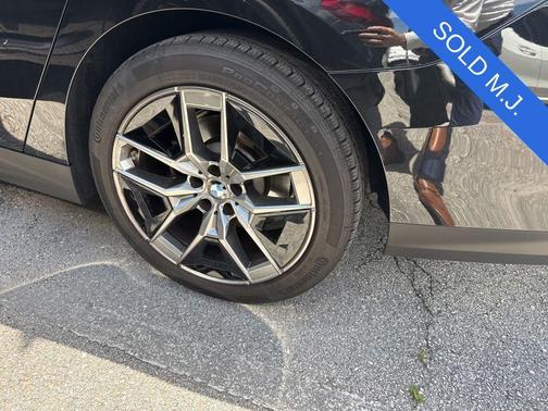 Black Sapphire Metallic 2026 BMW 530 i