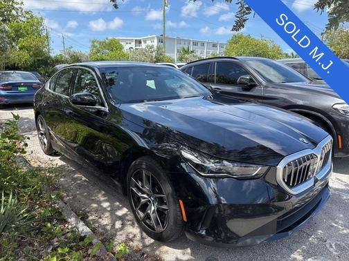 Black Sapphire Metallic 2026 BMW 530 i
