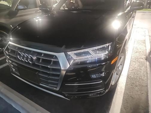 2020 Audi Q5 40 Premium Plus
