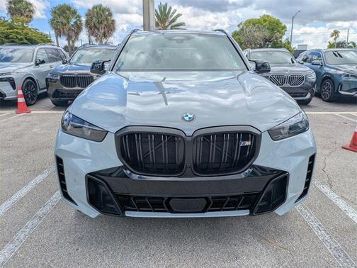2026 BMW X5 M60i