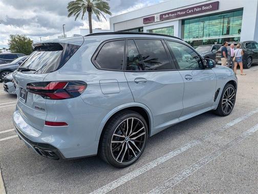 2026 BMW X5 M60i