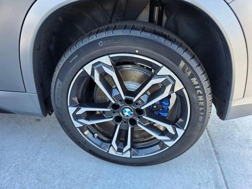 Pure 2026 BMW X1 M35i