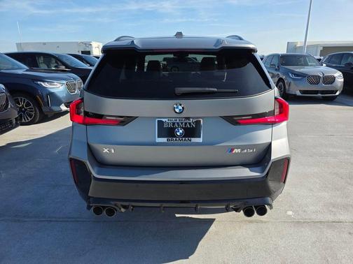 Pure 2026 BMW X1 M35i
