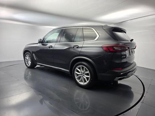 Dark Graphite Metallic 2021 BMW X5 xDrive40i