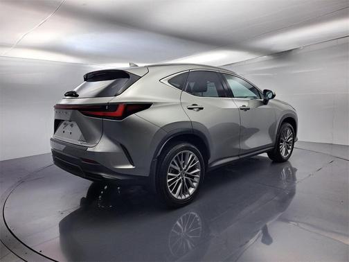 2022 Lexus NX 350h Premium