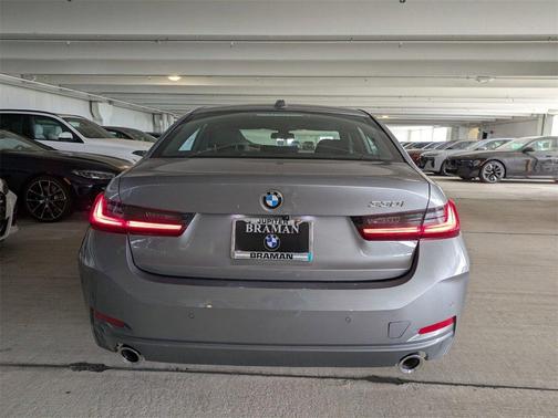 2025 BMW 330 i