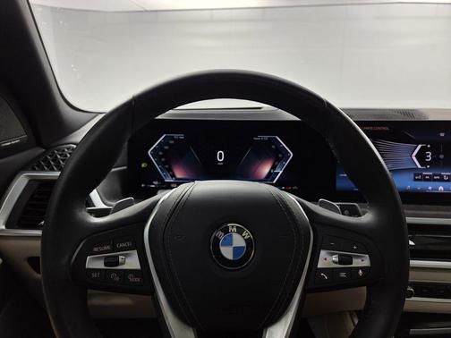 Black Sapphire Metallic 2024 BMW X5 sDrive40i