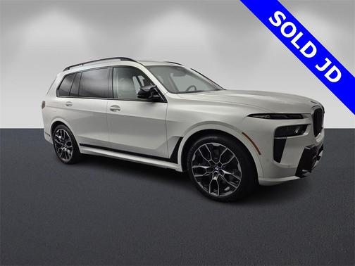 2024 BMW X7 M60i