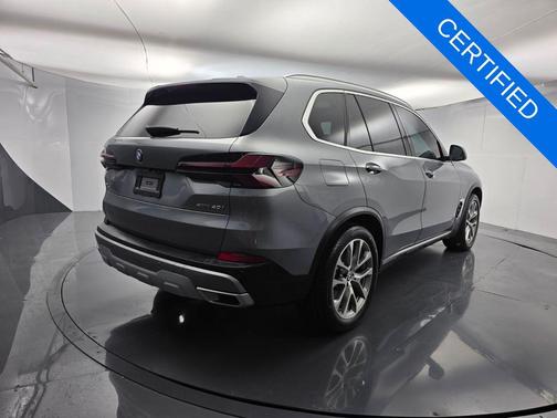 Skyscraper Gray Metallic 2024 BMW X5 xDrive40i