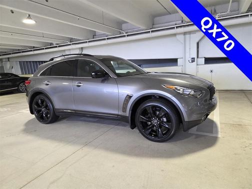 2017 INFINITI QX70 Base