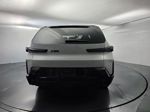 Mineral White Metallic 2025 BMW XM Base