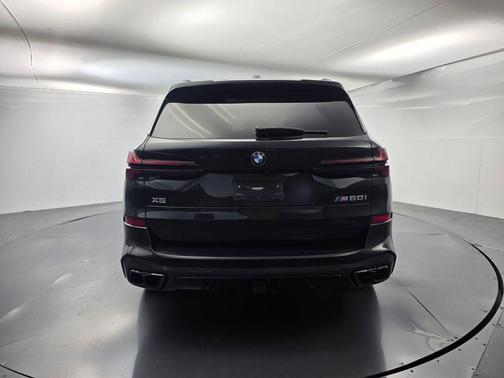 Black Sapphire Metallic 2024 BMW X5 M60i