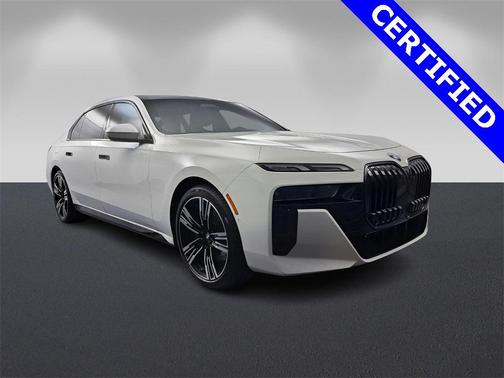 2024 BMW 740 i