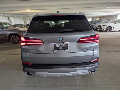 2026 BMW X5 sDrive40i