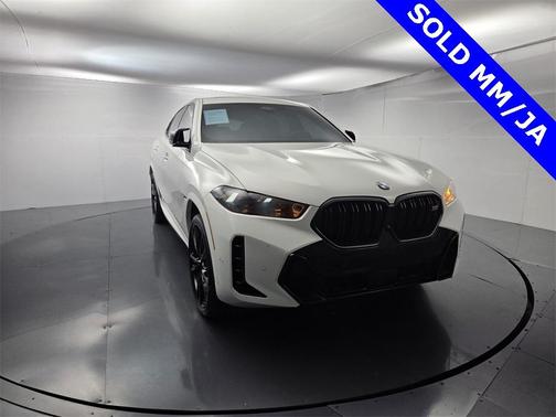 2025 BMW X6 M60i