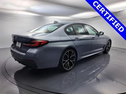 2022 BMW 530 i