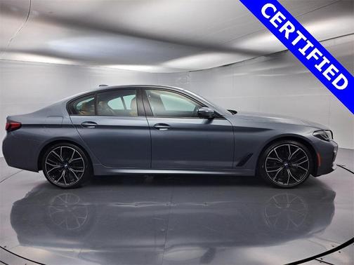 2022 BMW 530 i