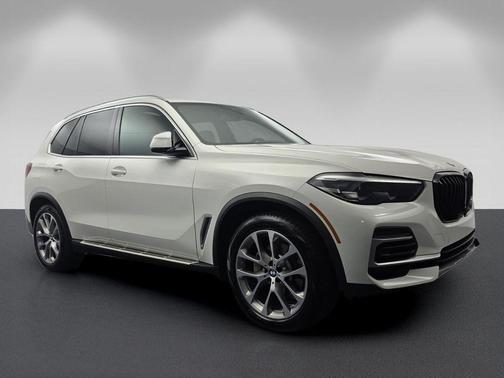 Alpine White 2022 BMW X5 sDrive40i