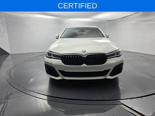 Alpine White 2023 BMW 540 i