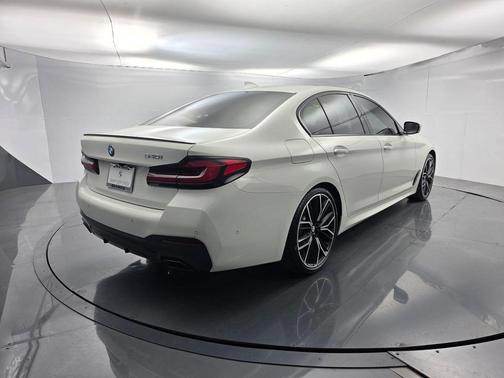 2023 BMW 540 i