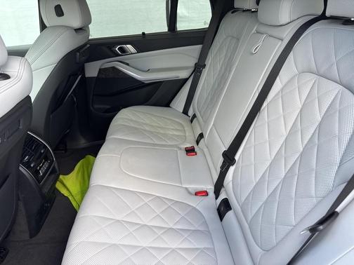 2023 BMW X5 sDrive40i